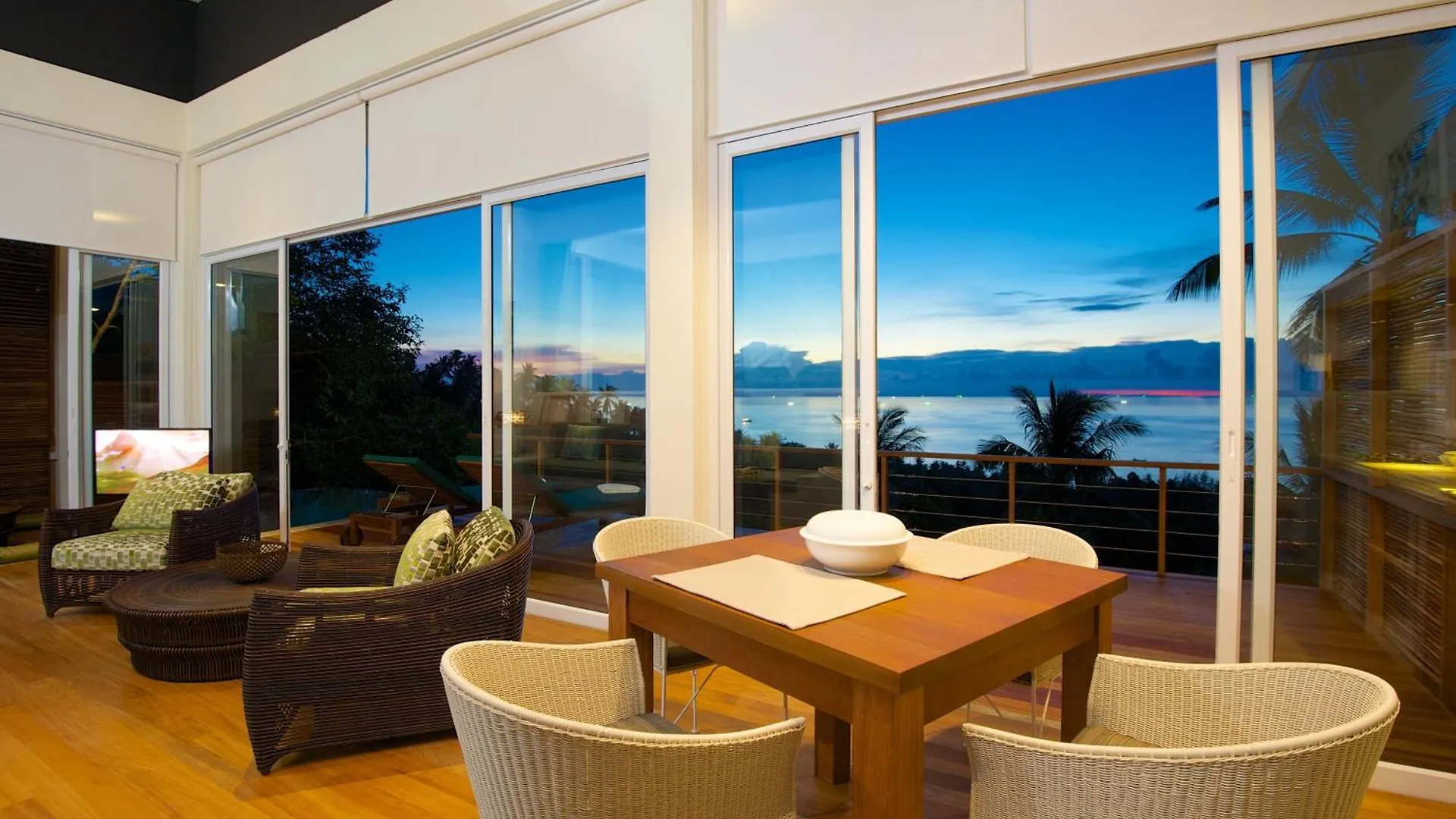 Overthemoon Luxury Pool Villas Ko Tao Thajsko