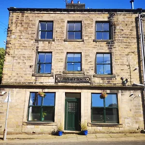 https://the-old-co-op-cragg-vale.yorkshirehotels.net