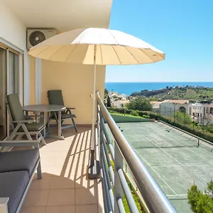 https://ocean-view-apartment-with-relax-terrace-2-swimming.hotelaalgarve.com