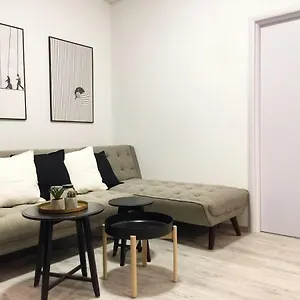 https://perfect-home-cozy-2br-apt-balcony.bucharesthotelsnow.com